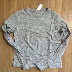 Athleta Heather Gray Long Sleeve Top